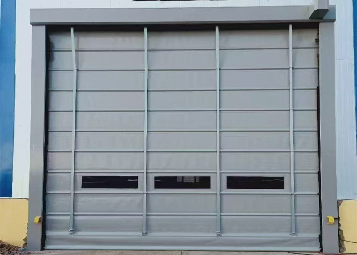 双层柔性堆积大门