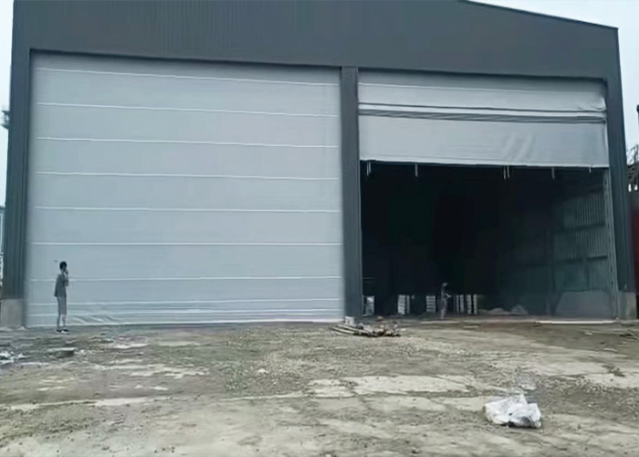 双层柔性堆积大门